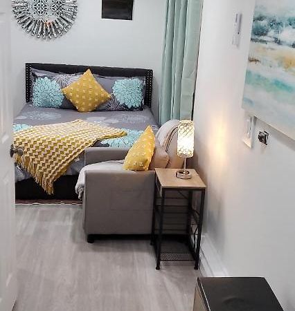 Eleg Stu Apt With Lux Amnts Steps Frm Nautical Mile Фрийпорт Екстериор снимка
