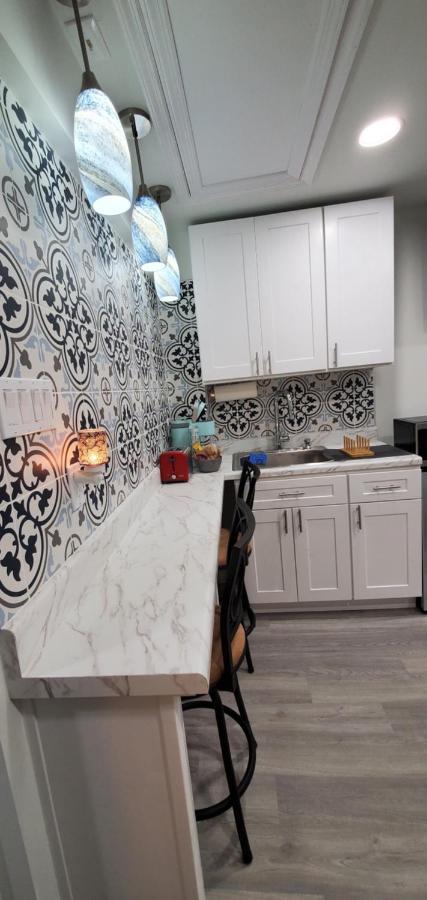 Eleg Stu Apt With Lux Amnts Steps Frm Nautical Mile Фрийпорт Екстериор снимка