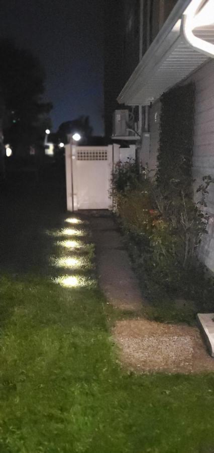Eleg Stu Apt With Lux Amnts Steps Frm Nautical Mile Фрийпорт Екстериор снимка